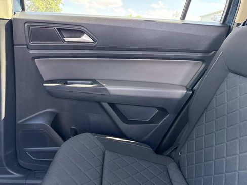 Used 2021 Volkswagen Atlas S FWD image 16