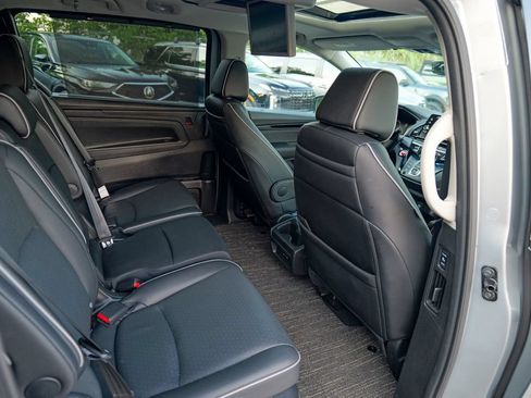 Used 2025 Honda Odyssey Elite image 28