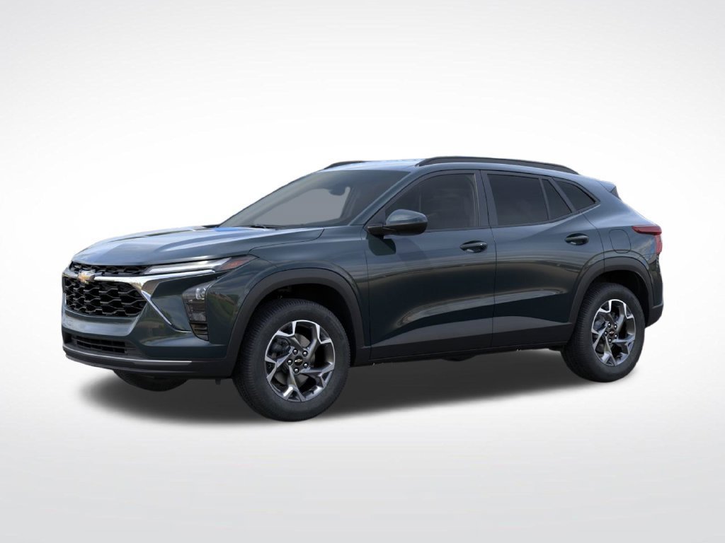 New 2026 Chevrolet Trax LT w/ Driver Confidence Package FWD image 2