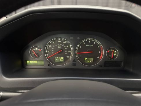 Used 2005 Volvo V70 2.4 FWD image 18