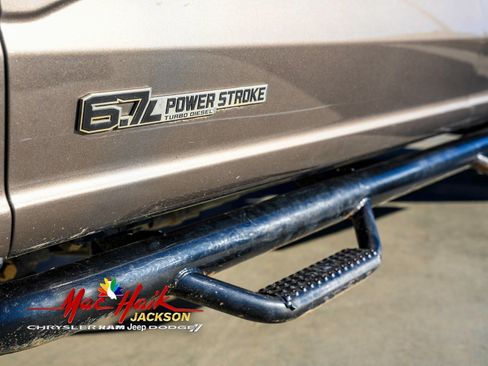 Used 2023 Ford F350 Lariat image 4