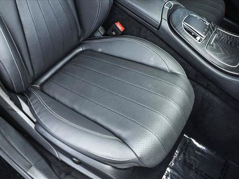 Used 2023 Mercedes-Benz E 350 4MATIC Sedan image 29