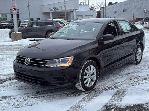 Used 2015 Volkswagen Jetta SE image 6