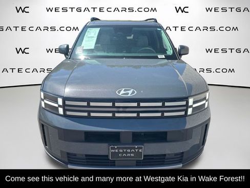 Used 2025 Hyundai Santa Fe SEL AWD/4WD image 2