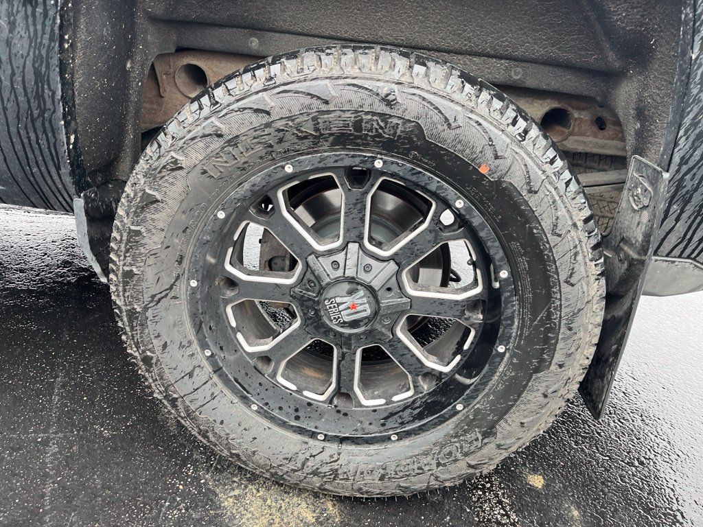 Used 2017 Chevrolet Silverado 1500 High Country AWD/4WD image 10