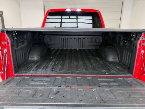 Used 2018 Ford F150 XLT w/ Equipment Group 302A Luxury AWD/4WD image 30