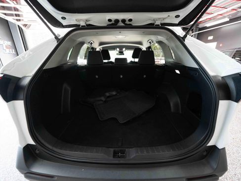 Used 2022 Toyota RAV4 LE FWD image 28