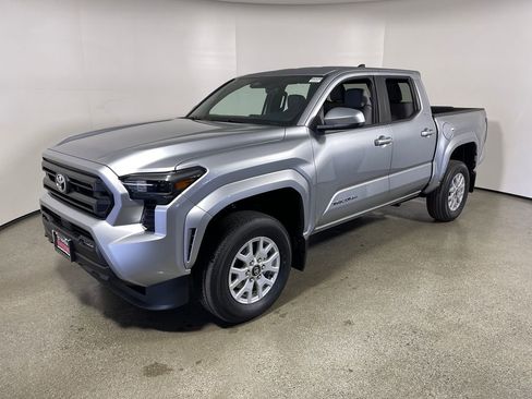 New 2026 Toyota Tacoma SR5 RWD image 7