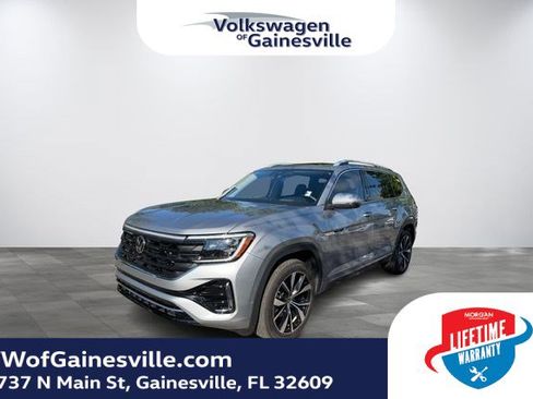 Certified 2025 Volkswagen Atlas SEL Premium R-Line AWD/4WD image 3