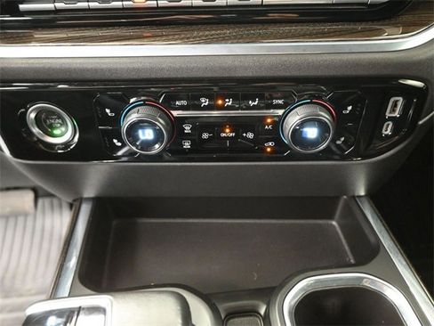 Used 2022 Chevrolet Silverado 1500 LT Trail Boss w/ Protection Package image 4