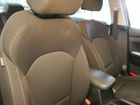 Used 2020 Kia Forte LXS image 8