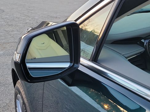 New 2026 Cadillac XT5 Premium Luxury w/ LPO, Floor Liner Package image 13