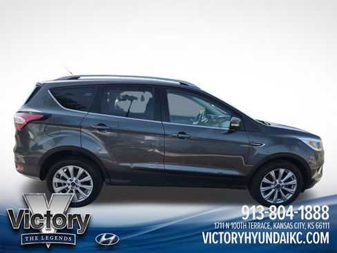 Used 2017 Ford Escape Titanium AWD/4WD image 6