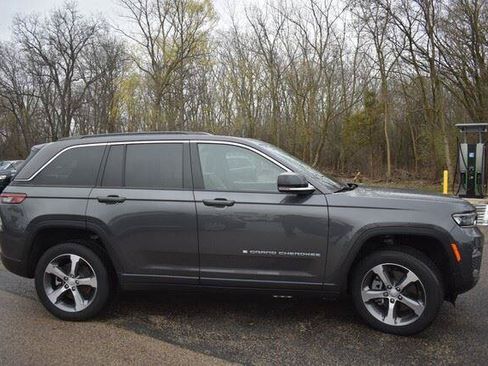 New 2024 Jeep Grand Cherokee Limited 4xe w/ Trailer Tow Package AWD/4WD image 9