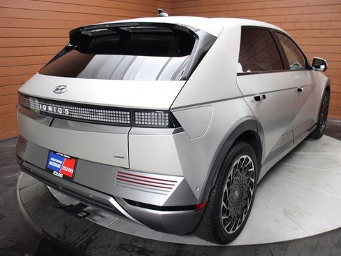 Used 2023 Hyundai Ioniq 5 Limited image 4