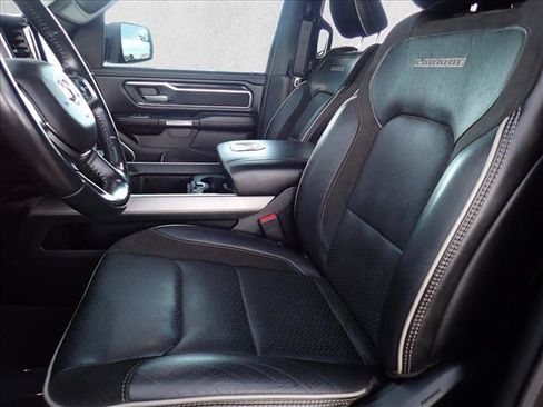 Used 2023 RAM 1500 Laramie AWD/4WD image 10