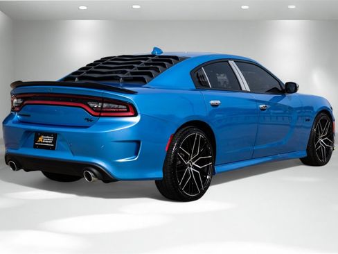 Used 2023 Dodge Charger R/T w/ Plus Group image 7
