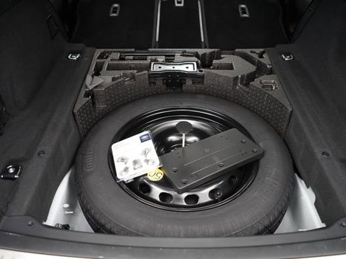 Used 2024 Land Rover Range Rover Velar Dynamic SE image 75