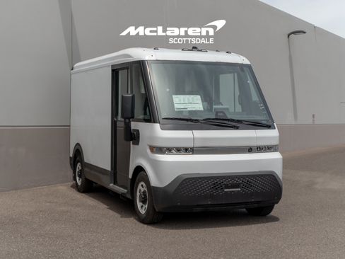 Used 2024 Chevrolet Brightdrop 400 w/ Commercial Equipment Package AWD/4WD image 9