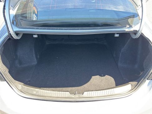 Used 2021 Chevrolet Malibu LS FWD image 16