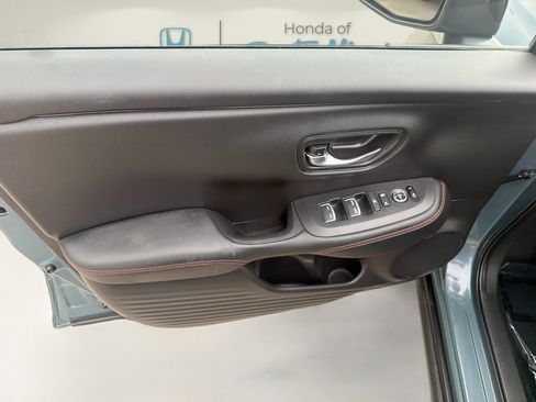 Used 2025 Honda HR-V Sport image 19