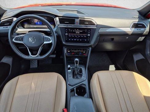 Used 2023 Volkswagen Tiguan SE FWD image 16