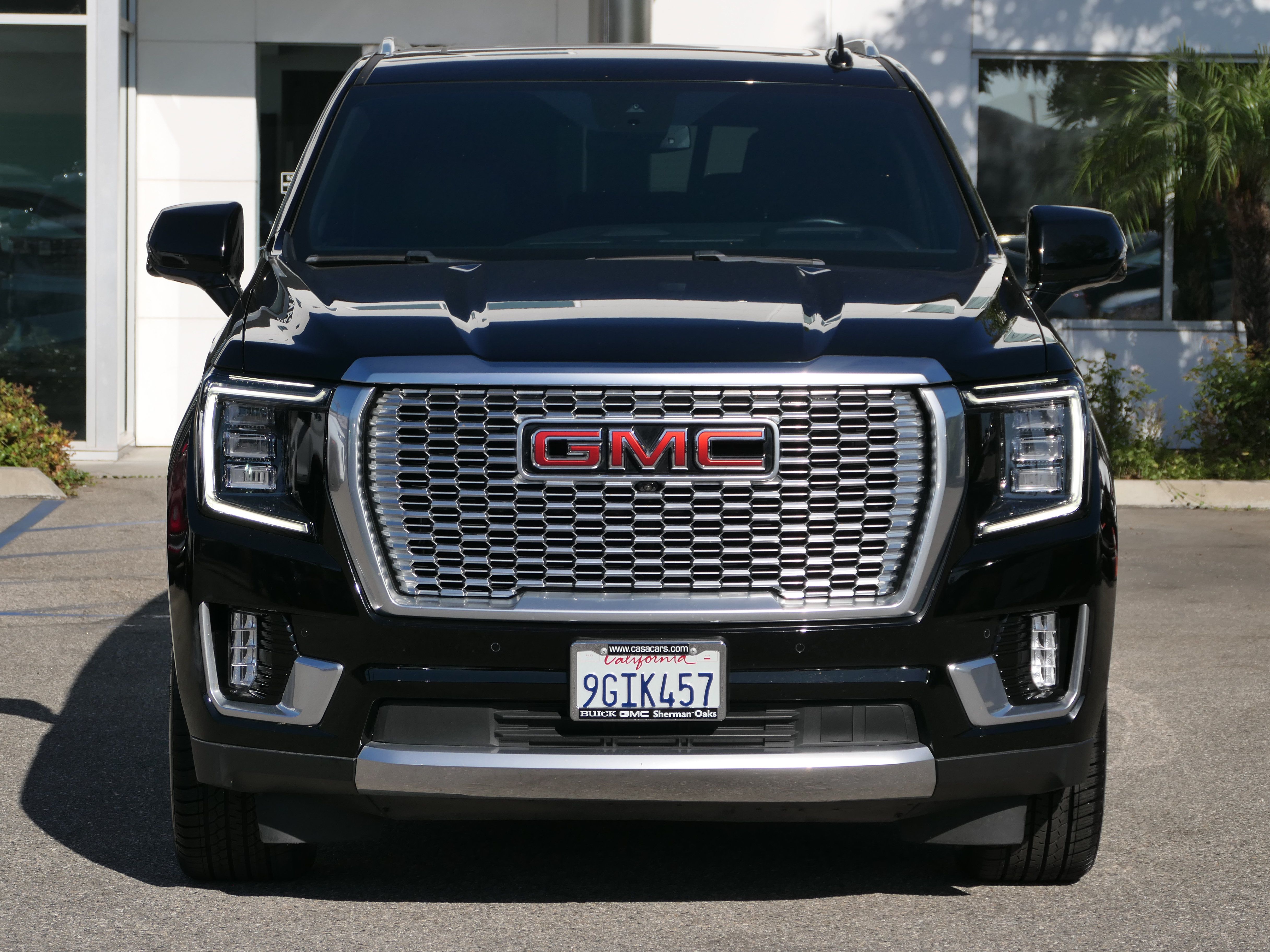 Used 2023 GMC Yukon Denali AWD/4WD image 8