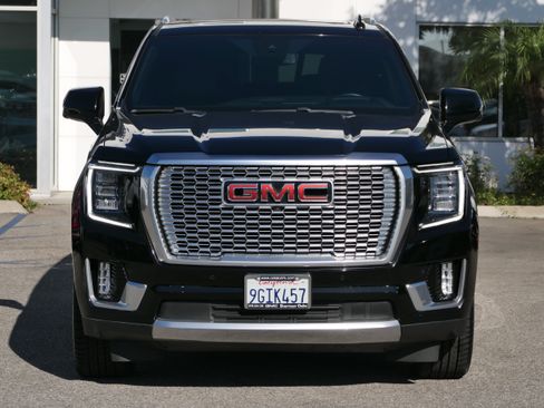 Used 2023 GMC Yukon Denali AWD/4WD image 8