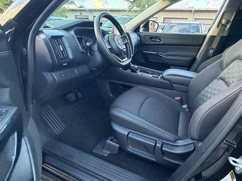 Certified 2024 Nissan Pathfinder S AWD/4WD image 11