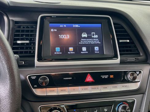 Used 2019 Hyundai Sonata SE w/ Cargo Package FWD image 14