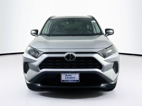 Used 2019 Toyota RAV4 LE w/ All Weather Liner Package AWD/4WD image 2