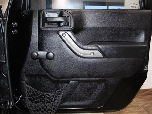 Used 2013 Jeep Wrangler Unlimited Sport w/ Connectivity Group image 26