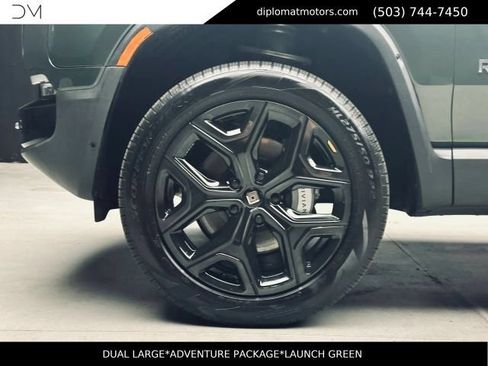 Used 2024 Rivian R1S Adventure AWD/4WD image 41