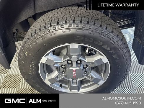New 2026 GMC Sierra 2500 SLT w/ SLT Premium Package AWD/4WD image 21