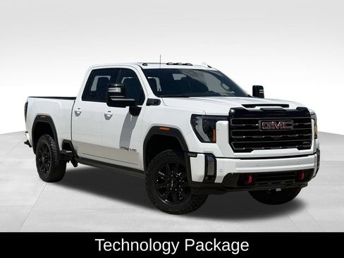 Used 2024 GMC Sierra 2500 AT4 w/ AT4 Premium Plus Package AWD/4WD image 2