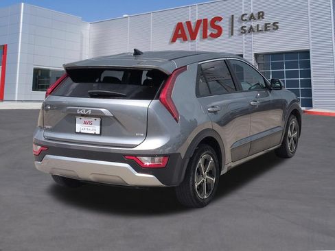 Used 2025 Kia Niro LX FWD image 6