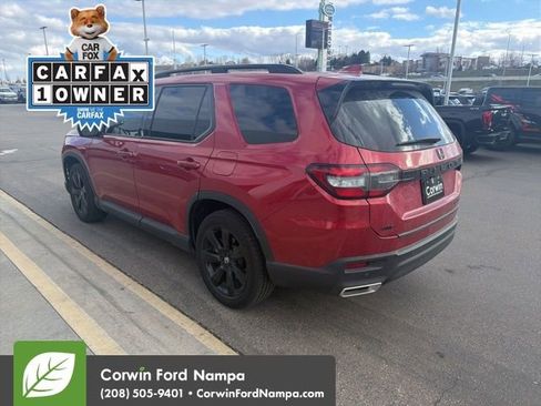 Used 2025 Honda Pilot Black Edition image 6
