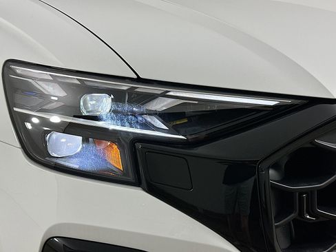 New 2026 Audi Q8 Prestige AWD/4WD image 10