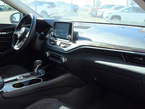 Used 2023 Nissan Altima 2.5 SV image 35