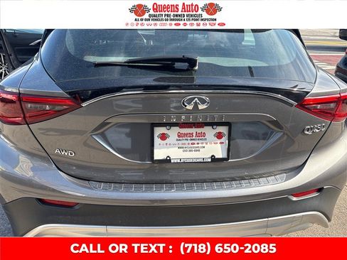 Used 2018 INFINITI QX30 AWD image 36