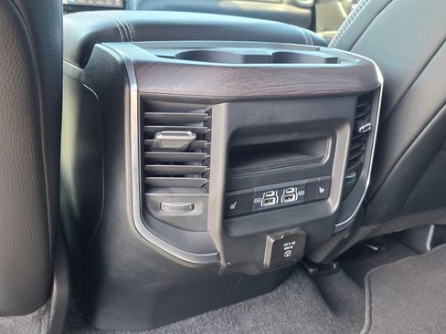 Used 2025 RAM 1500 Laramie w/ Sport Appearance Package AWD/4WD image 34
