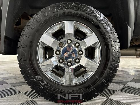 Used 2015 GMC Sierra 2500 Denali w/ Duramax Plus Package image 18