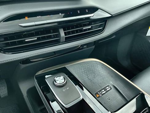 New 2025 Buick Enclave Avenir w/ Super Cruise Package image 18