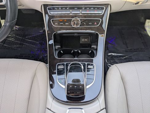 Used 2020 Mercedes-Benz E 350 Sedan image 6