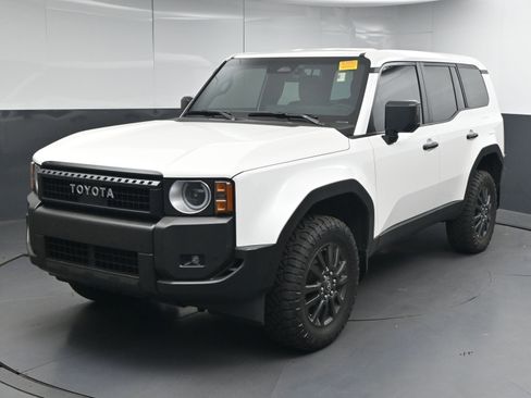 Used 2024 Toyota Land Cruiser 1958 image 4