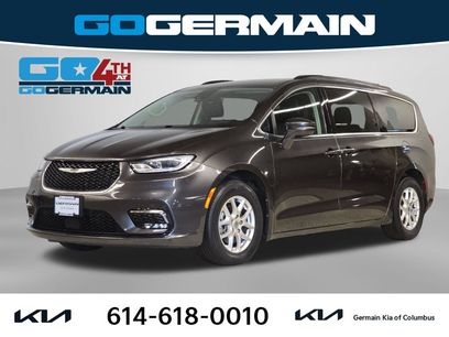 Used 2022 Chrysler Pacifica Touring-L