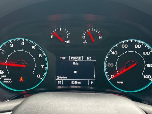 Used 2024 Chevrolet Equinox LS w/ LPO, Cargo Package image 33