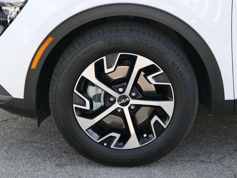 Used 2023 Kia Sportage EX image 10
