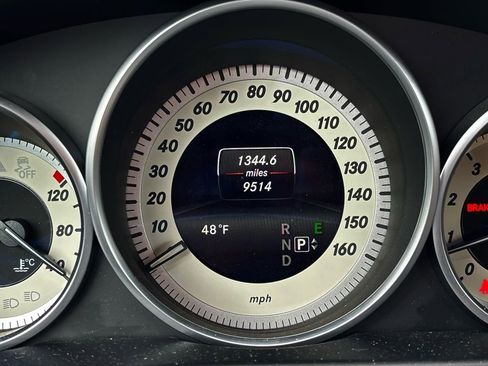 Used 2016 Mercedes-Benz E 400 Cabriolet image 2