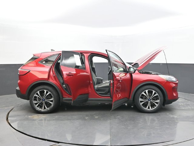 Used 2022 Ford Escape SE w/ SE Sport Appearance Package FWD image 65